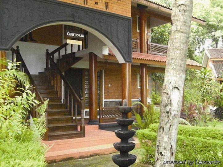 Club Mahindra Ashtamudi Hotell Nīndakara Eksteriør bilde